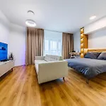 Premium Suite- City Center, Capital Towers, Free Parking