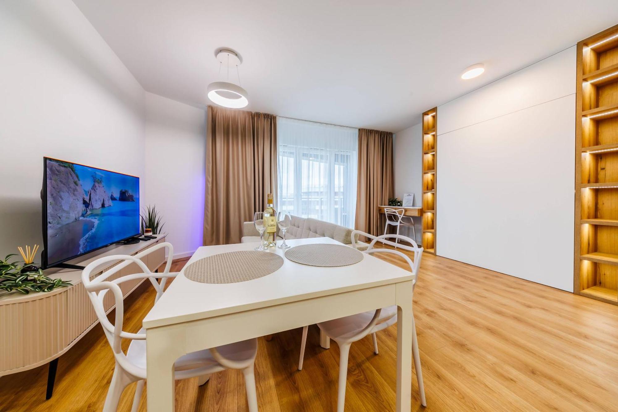 Premium Suite- Center, Capital Towers, Free Parking